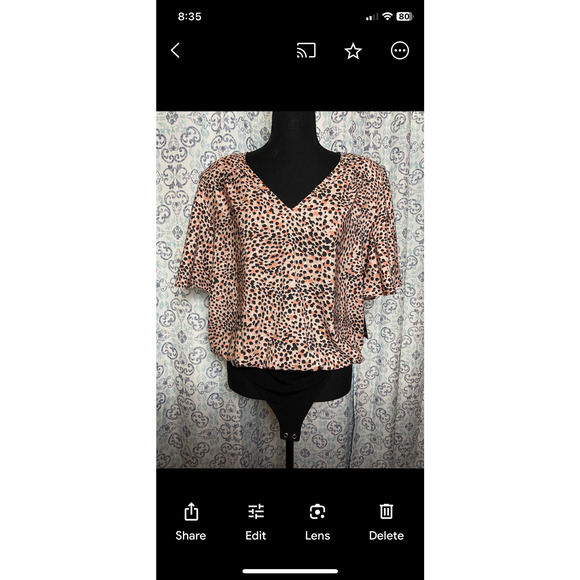 Express Tops - Express NWT  Pink Leopard Print Bodysuit, Short Flutter Sleeves Size Large‎